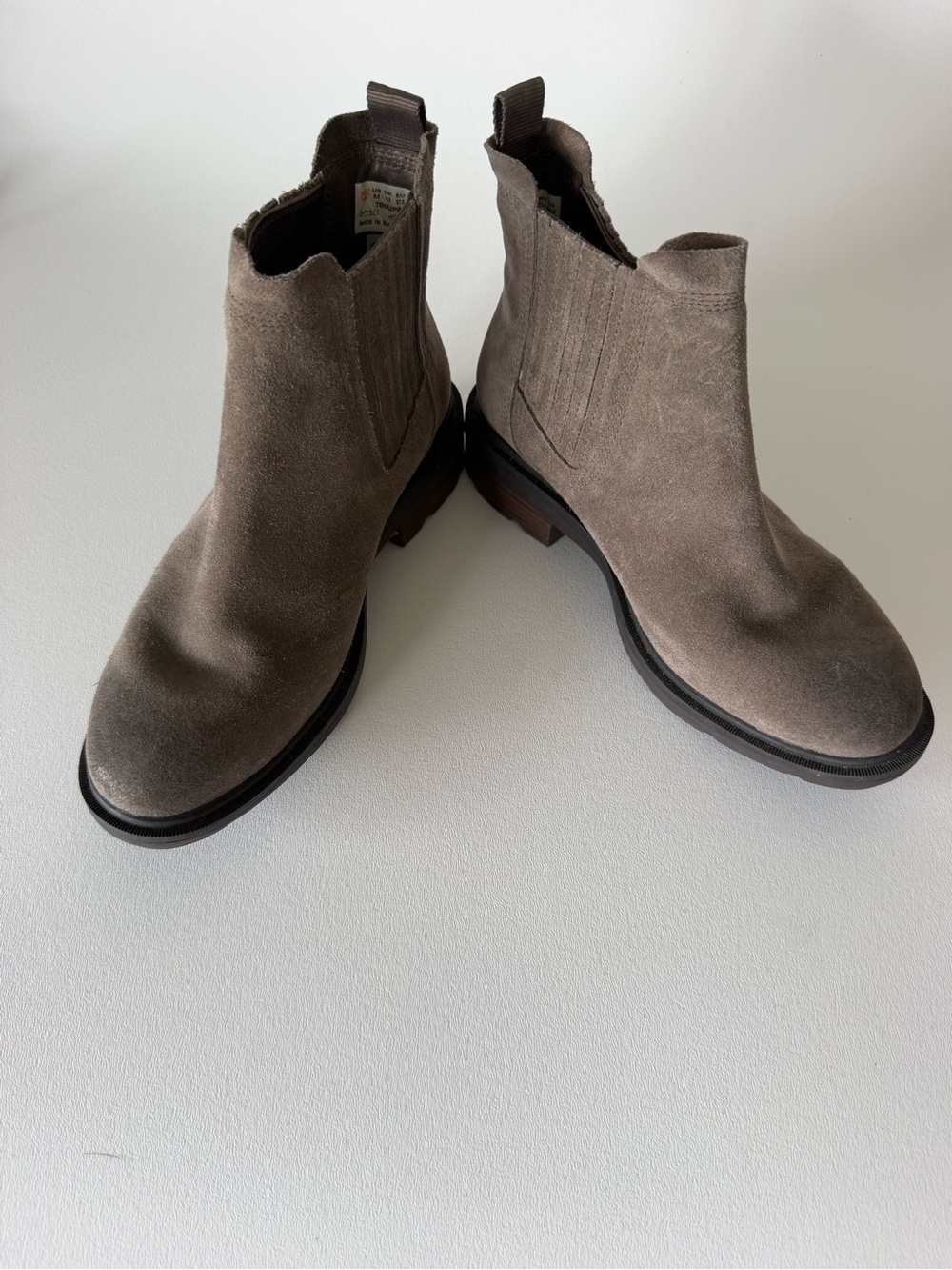 Timberland Brimfield Suede Mid Chelsea Booties Mirrorfit Taupe Sz 6.5 Slip On